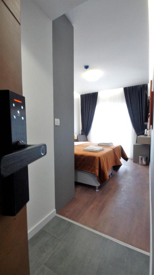 Lolo Luxury Rooms & Suites Budva Exterior foto